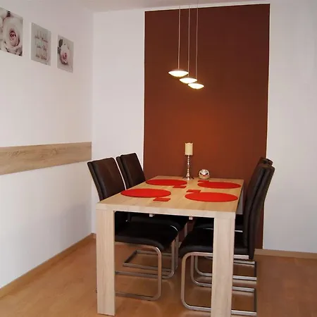 21086 Apartment *